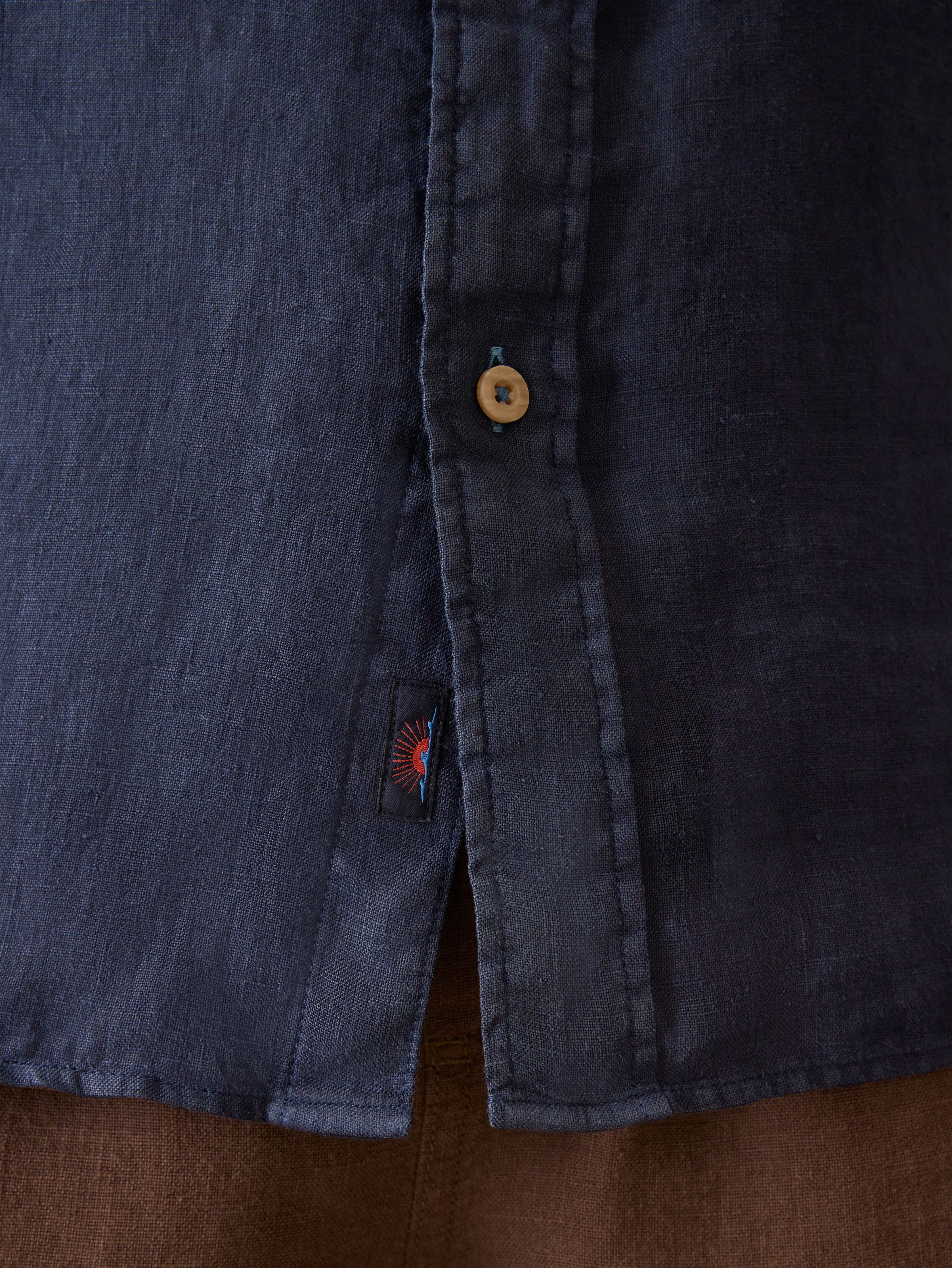 Laguna Linen Shirt - Island Navy Secondary image