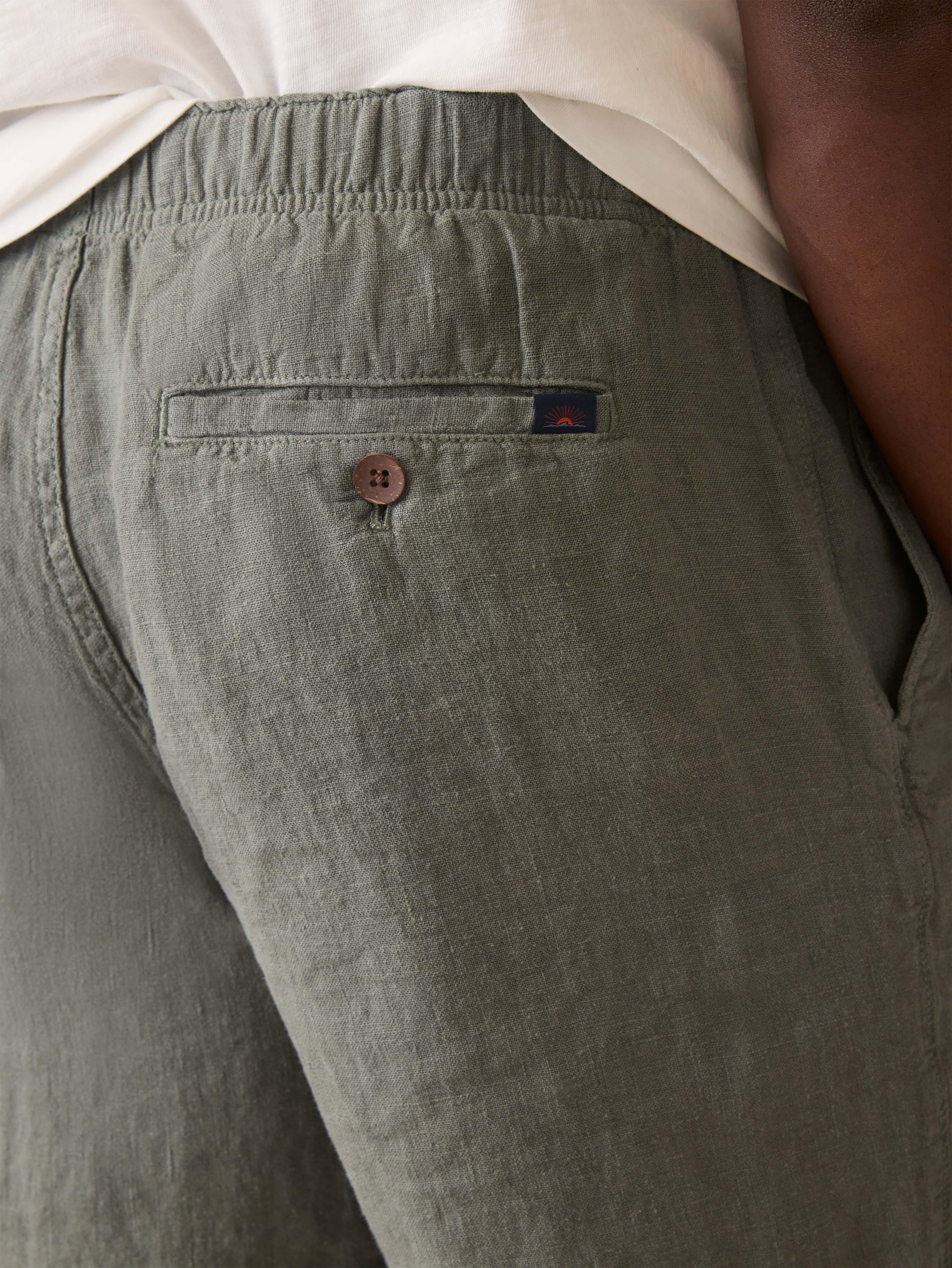Essential Linen Short (6.5" Inseam) - Spruce Secondary image