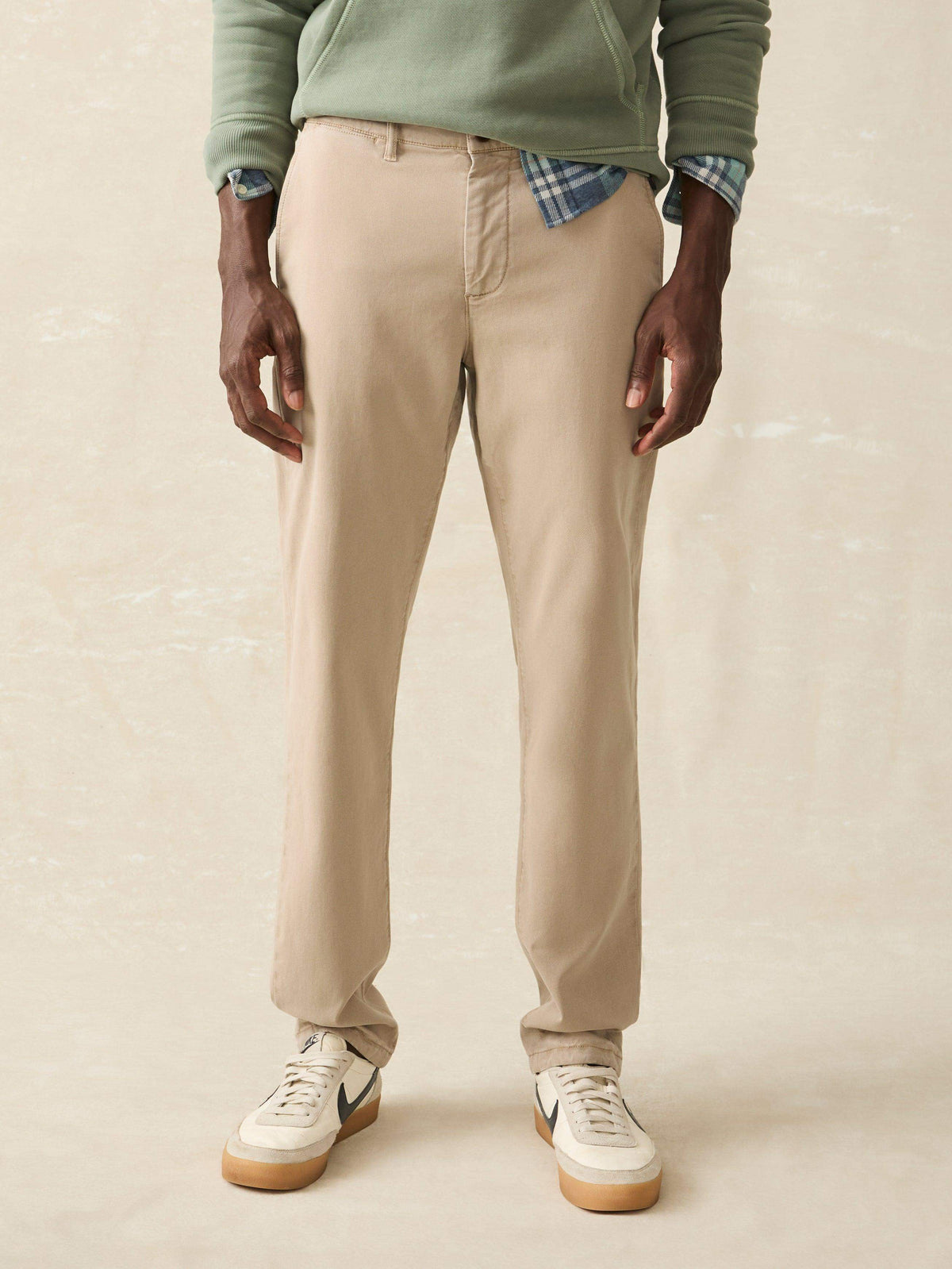 Coastline Stretch Chino - Utility Khaki Main image