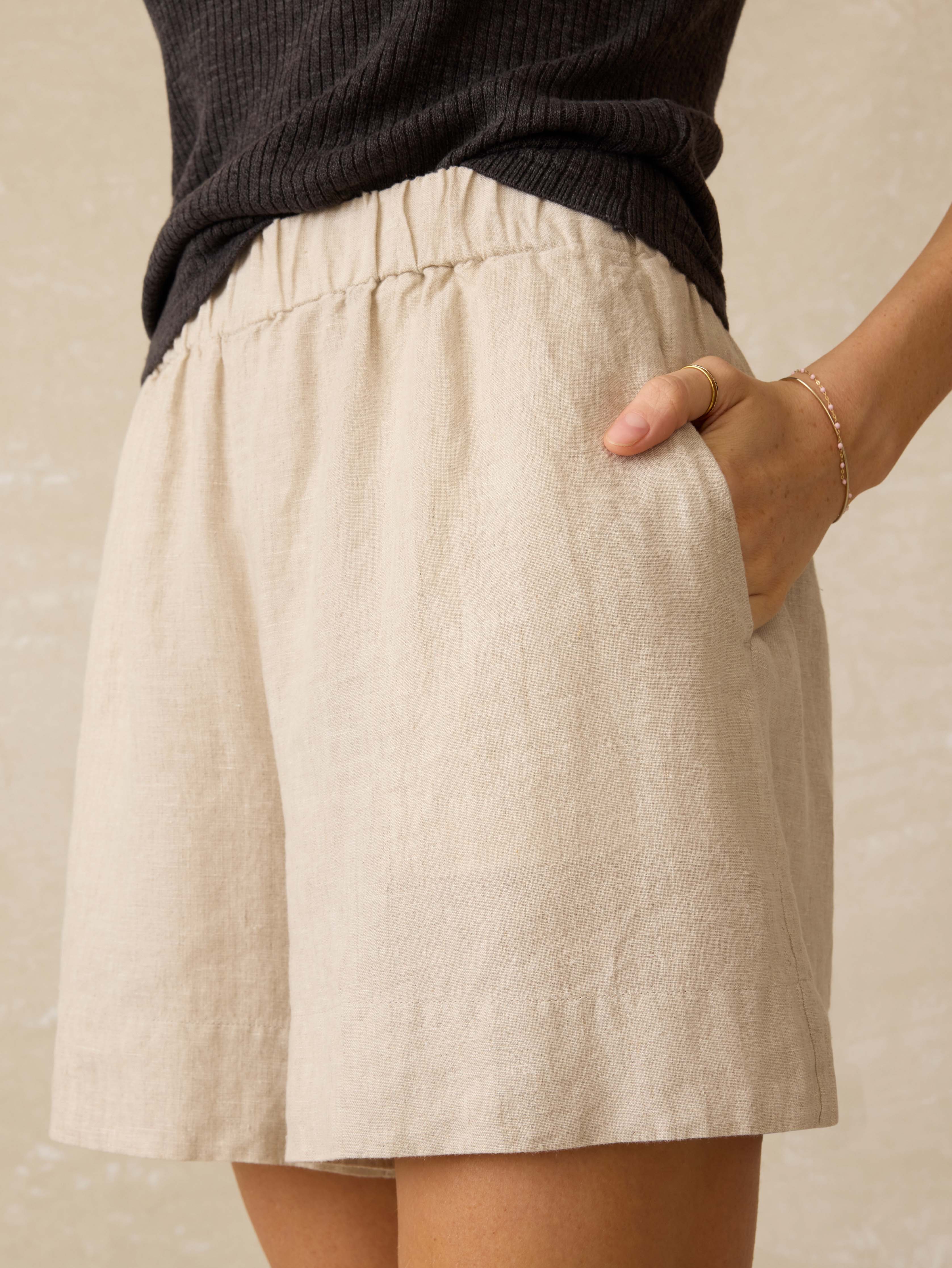 Laguna Linen Bayview Short - Flax Secondary image