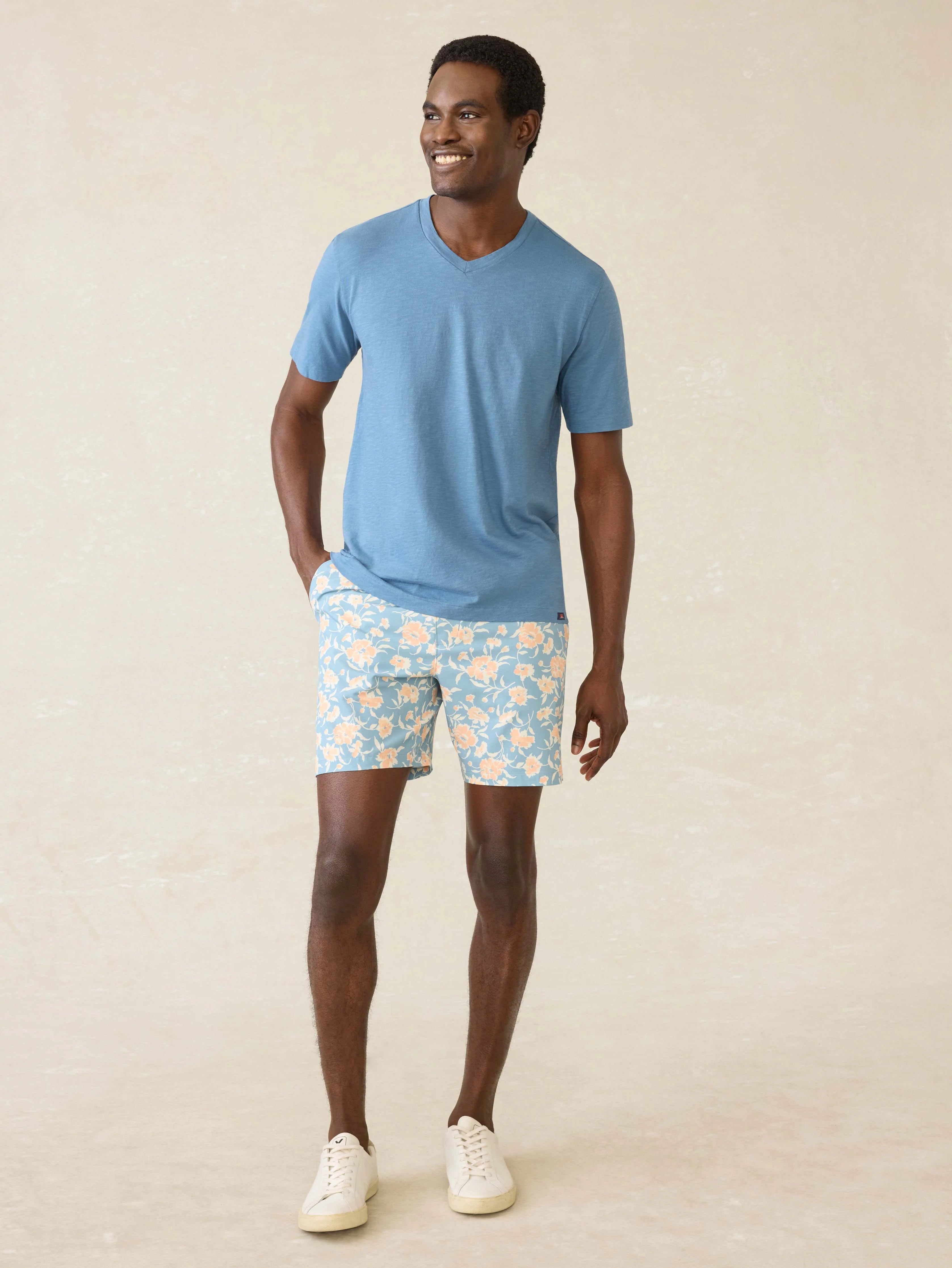 Short-Sleeve Sunwashed Regenerative Cotton V-Neck Tee - Blue Shore Secondary image