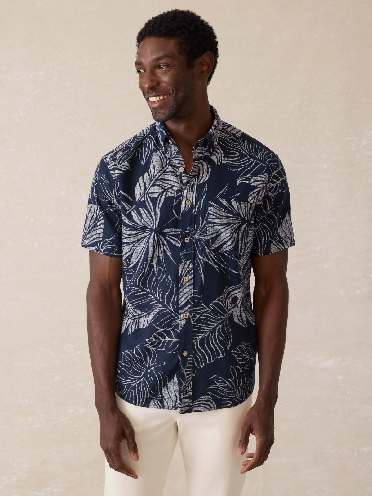 Short-Sleeve Breeze Shirt - Navy Perro Tropical Main image