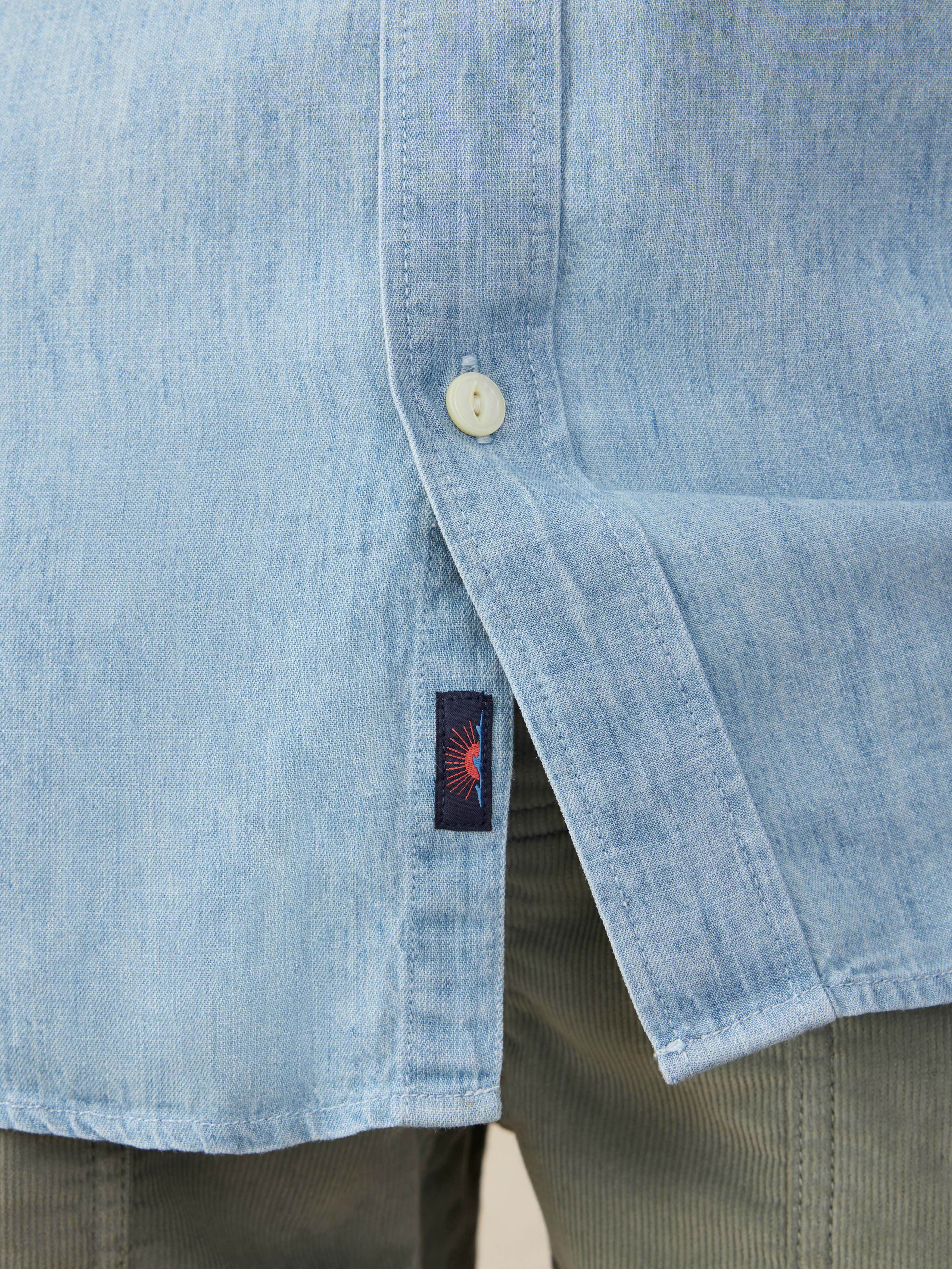 Short-Sleeve Tried and True Chambray Shirt - Vintage Indigo Secondary image