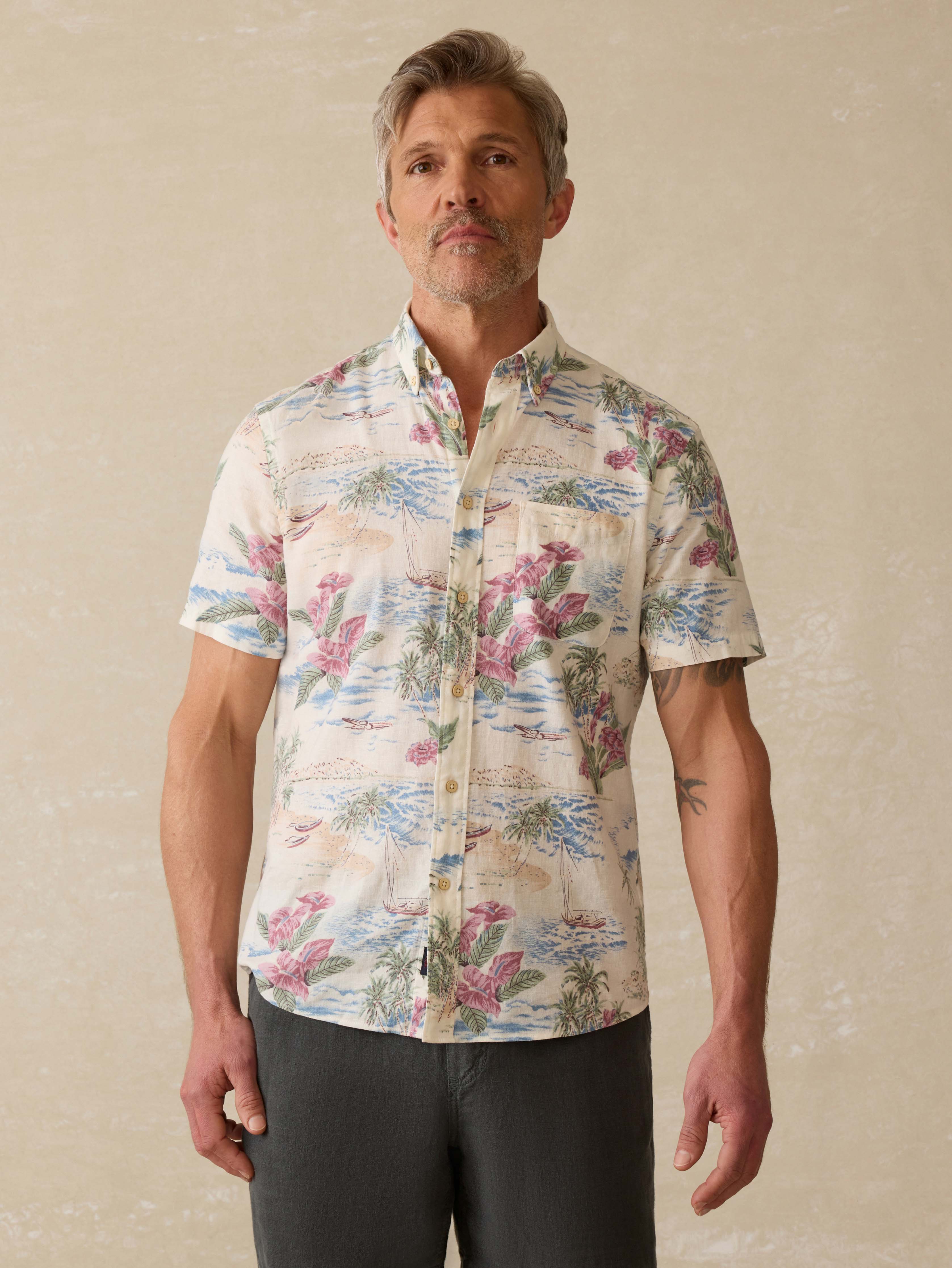 Short-Sleeve Breeze Shirt - Molokai Scenic Tropical Main image