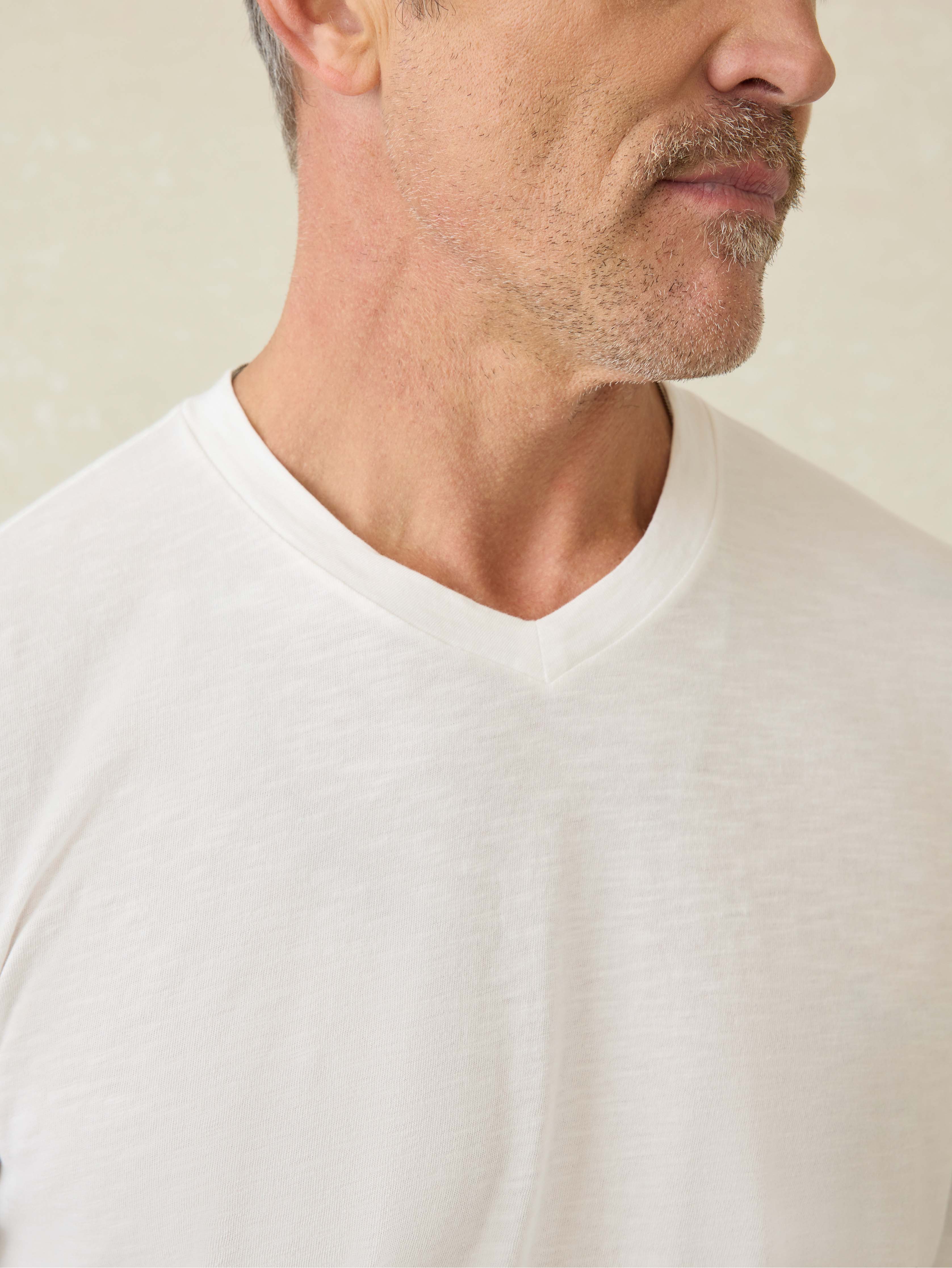 Short-Sleeve Sunwashed Regenerative Cotton V-Neck Tee - White Secondary image
