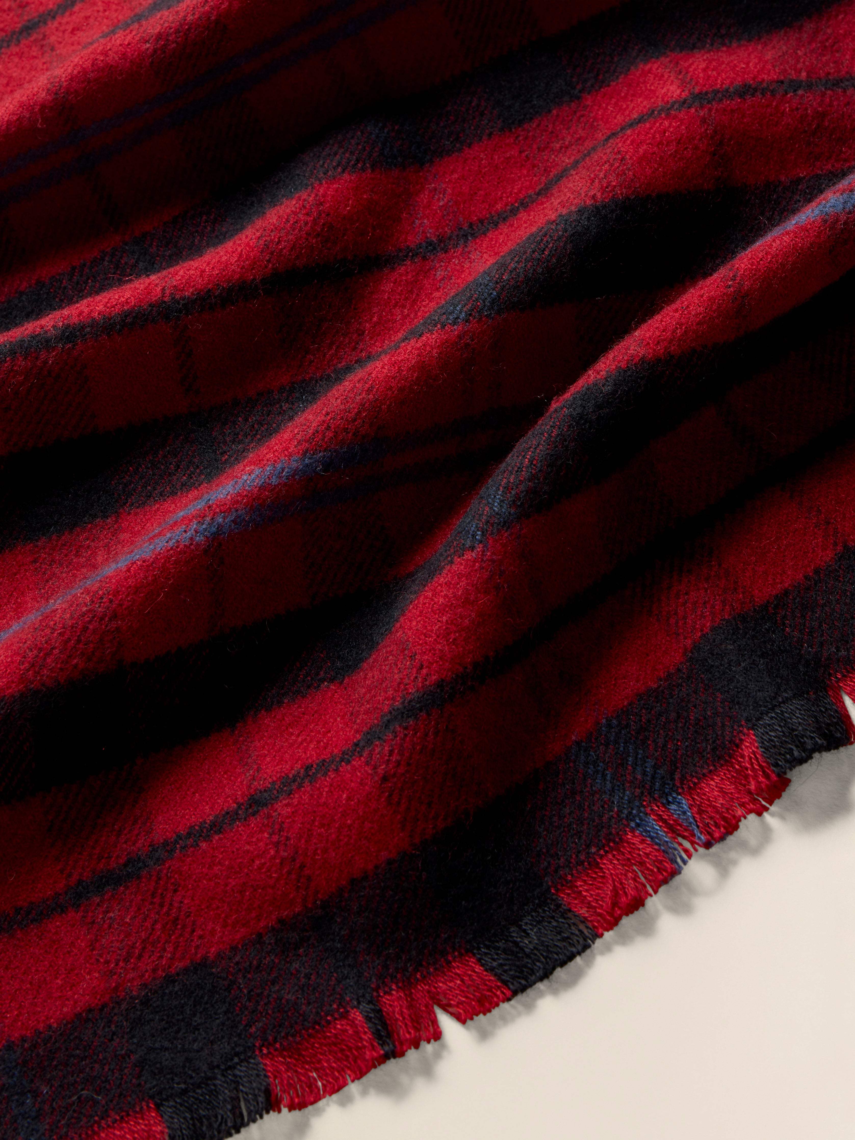 Fireplace Plaid Scarf - Fireplace Plaid Secondary image