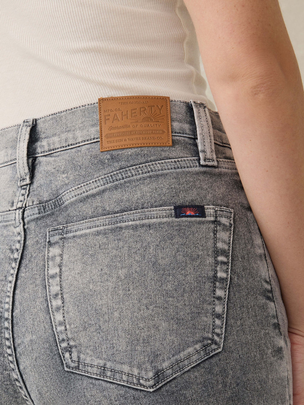 Slim Straight Sunwashed Denim - Washed Black