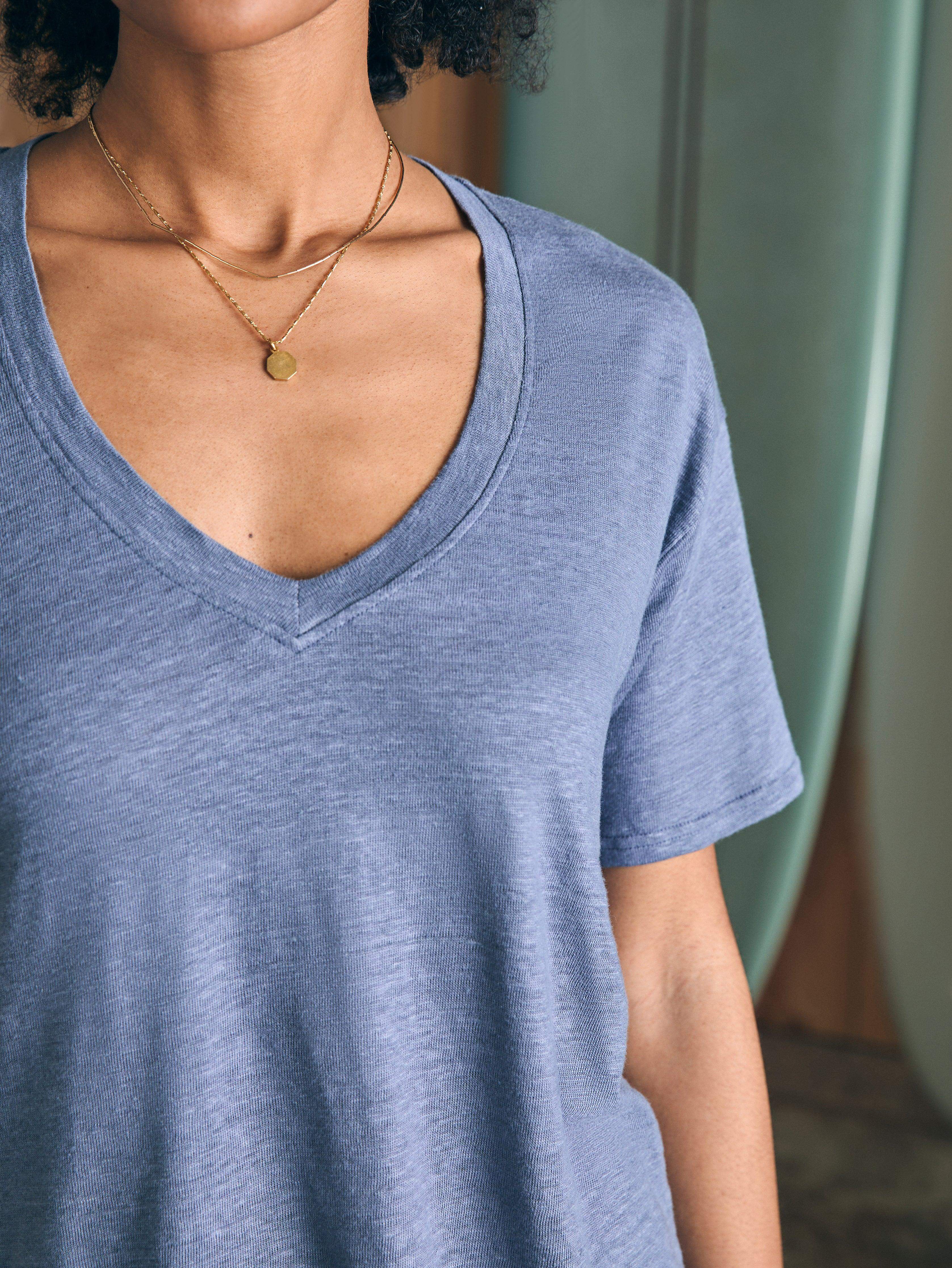 Oceanside Linen V-Neck Tee - Folkstone Secondary image