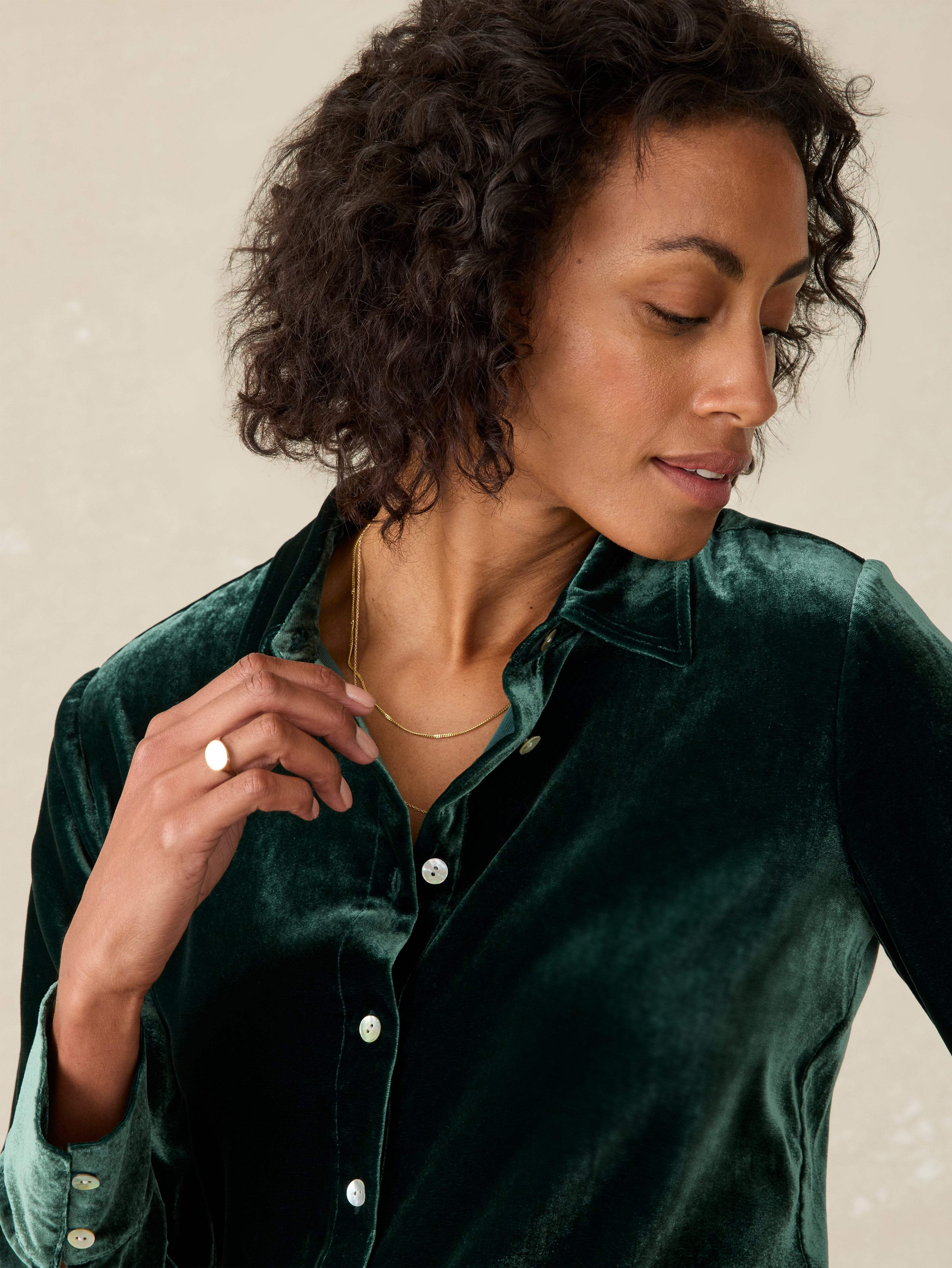 Stretch Silk Velvet Genevieve Shirt - Sea Moss Secondary image
