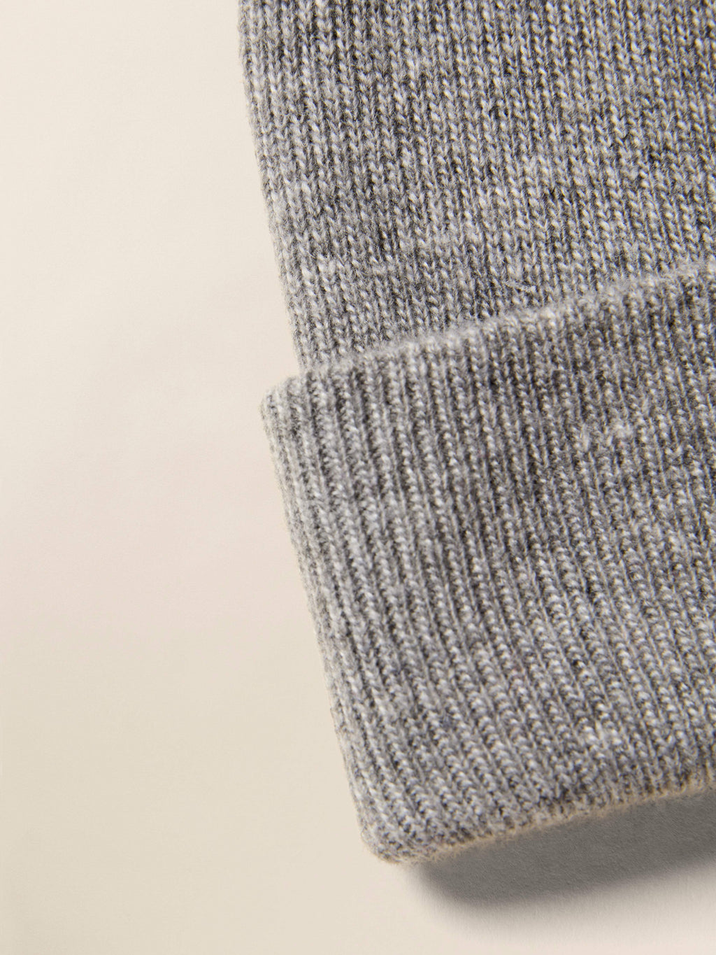 Faherty Logo Beanie - Grey Heather