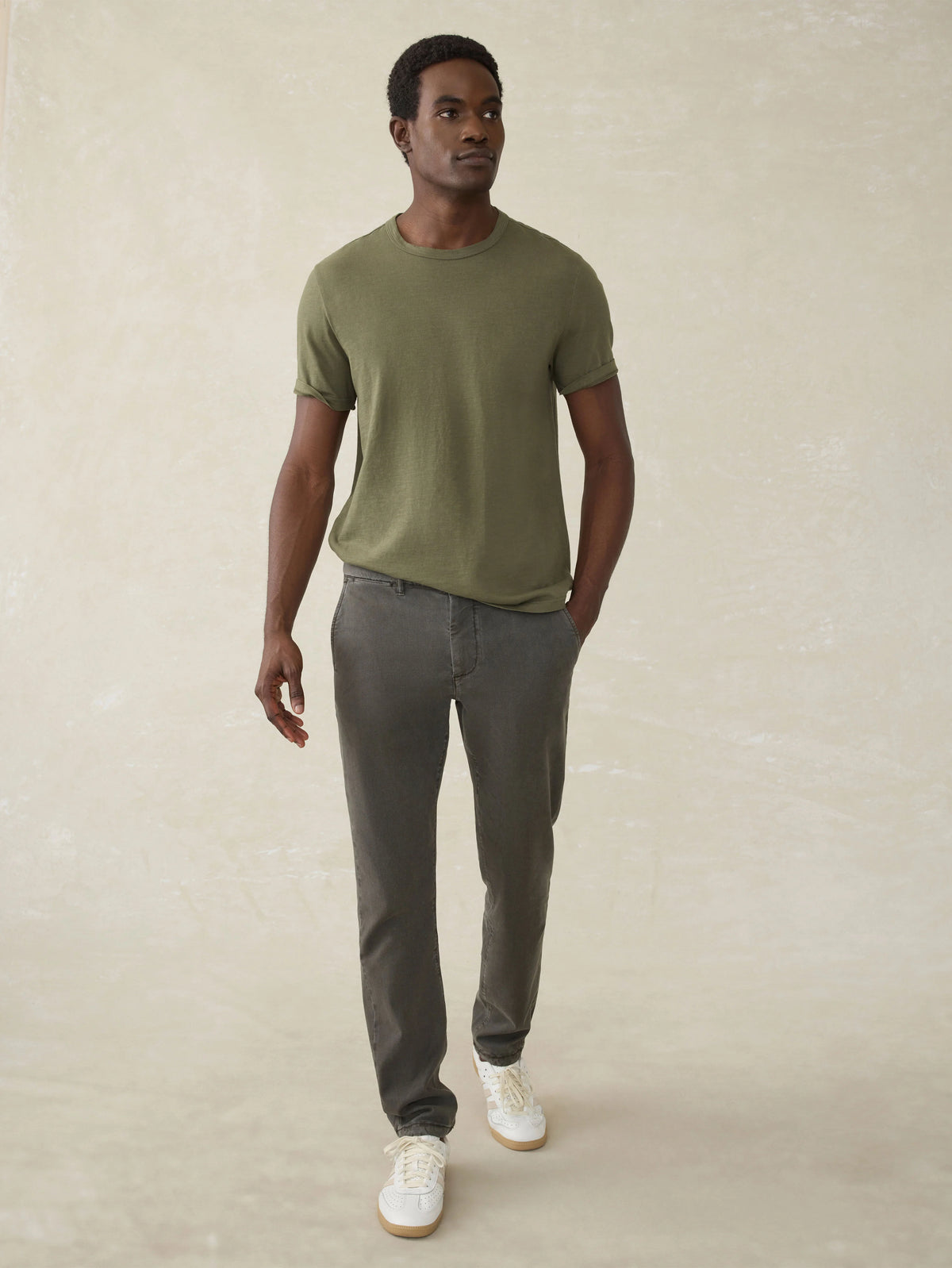 Coastline Stretch Chino - Faded Black